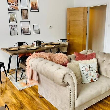 Luxury, Centrally Located 2 Bed Modern Apartment Great Yarmouth Extérieur photo