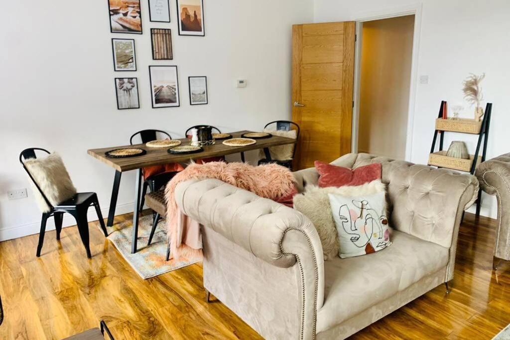 Luxury, Centrally Located 2 Bed Modern Apartment Great Yarmouth Extérieur photo