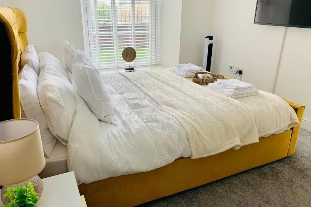 Luxury, Centrally Located 2 Bed Modern Apartment Great Yarmouth Extérieur photo